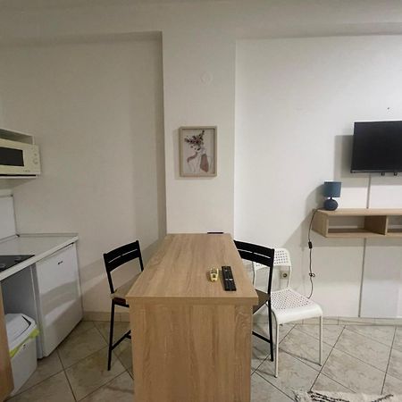 Skopje&Friends Central App 외부 사진